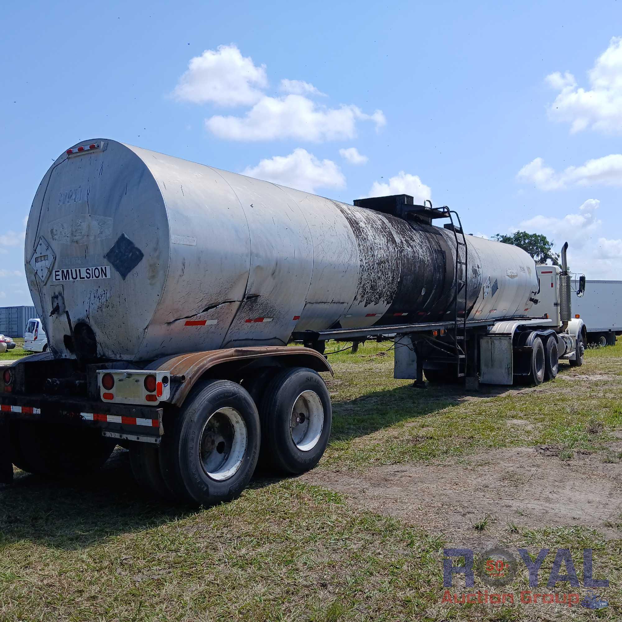 1986 Fruehauf TEH-F2-R 7,000 Gallon Tanker Trailer