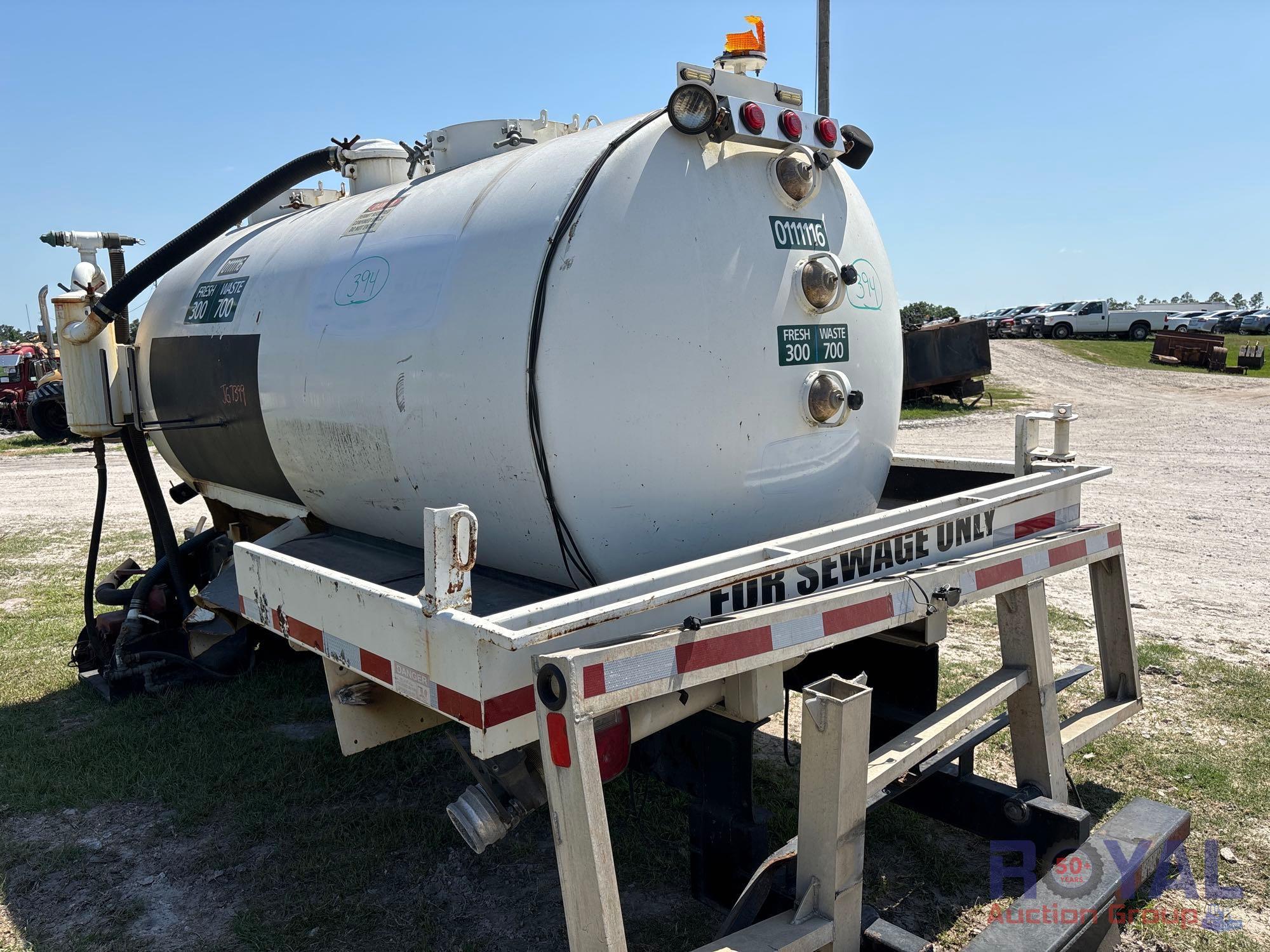 Truck Bed Mounted Tank