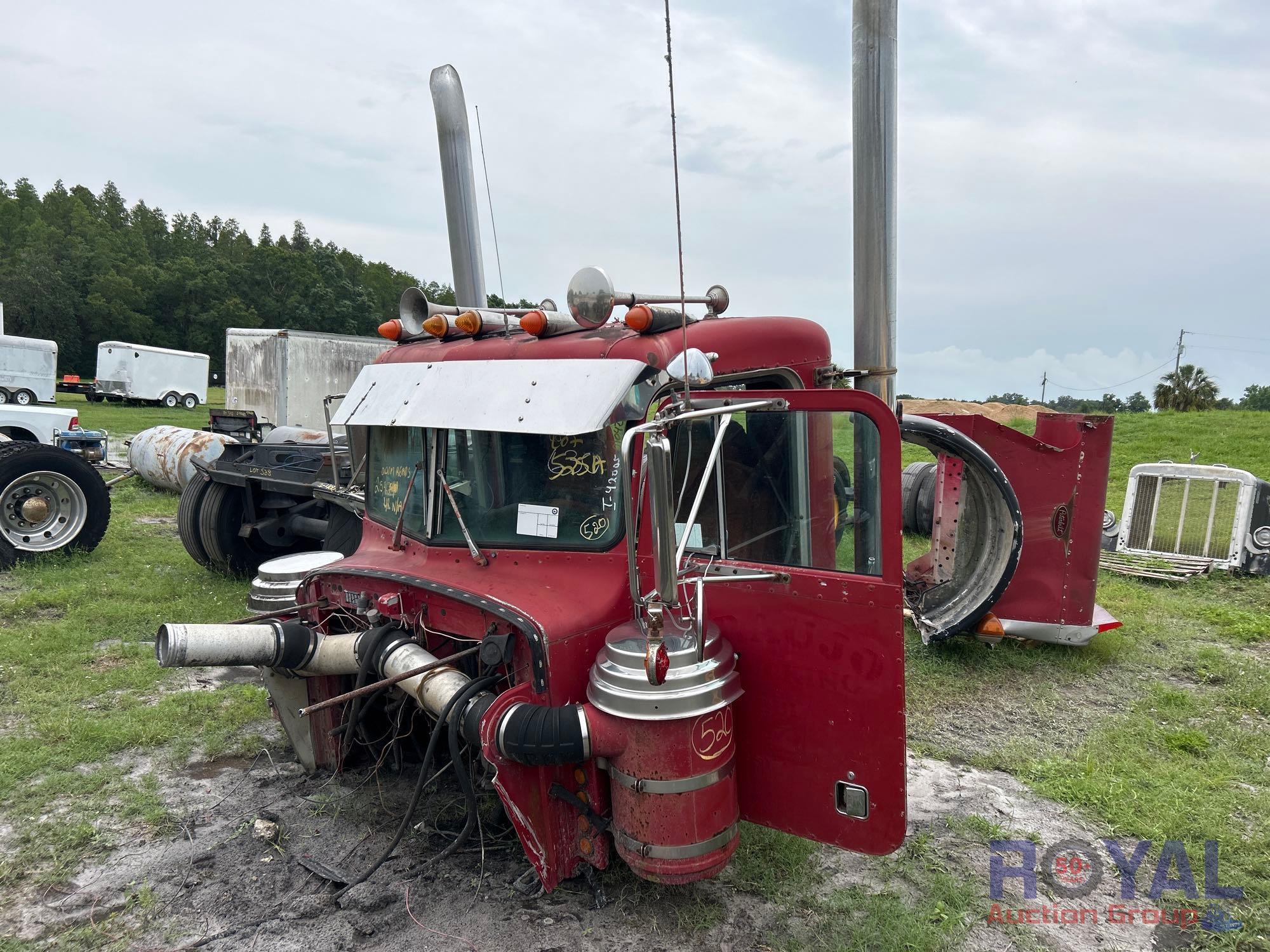 Peterbilt Cab