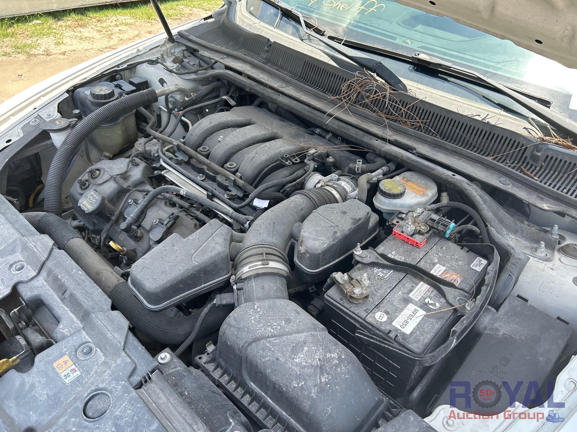 2013 Ford Taurus Sedan