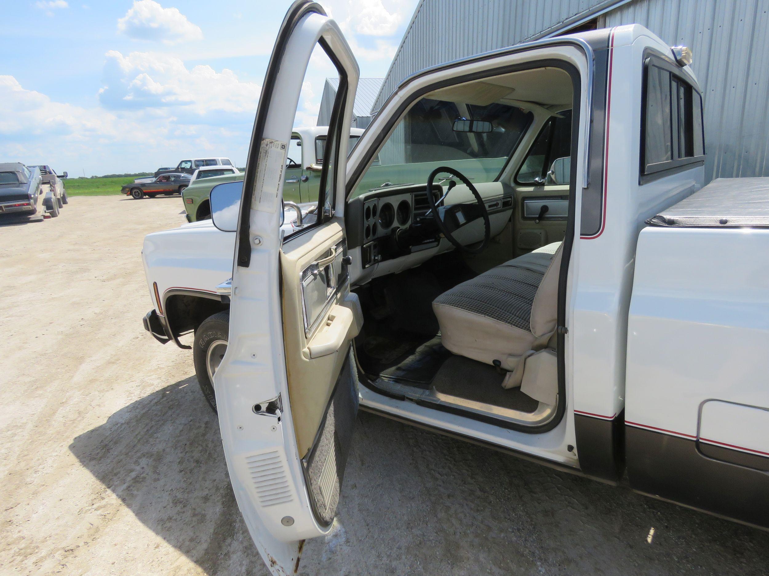 1980 GMC Sierra Classic Indianapolis 500 Pace Truck