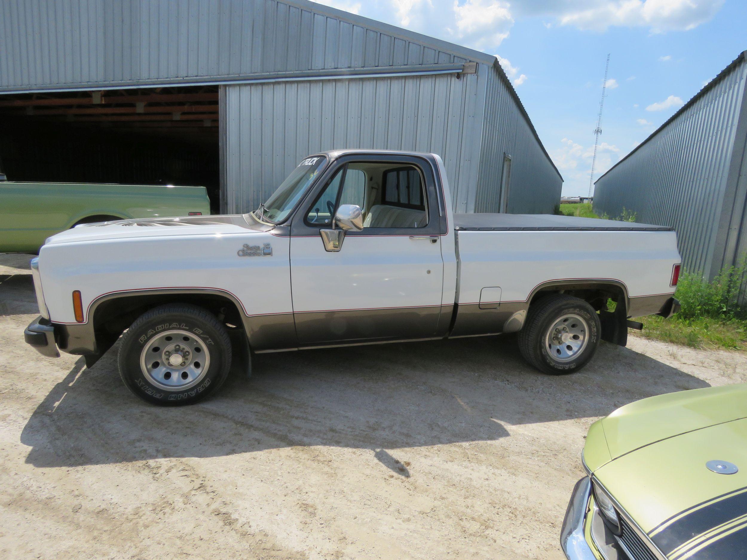 1980 GMC Sierra Classic Indianapolis 500 Pace Truck