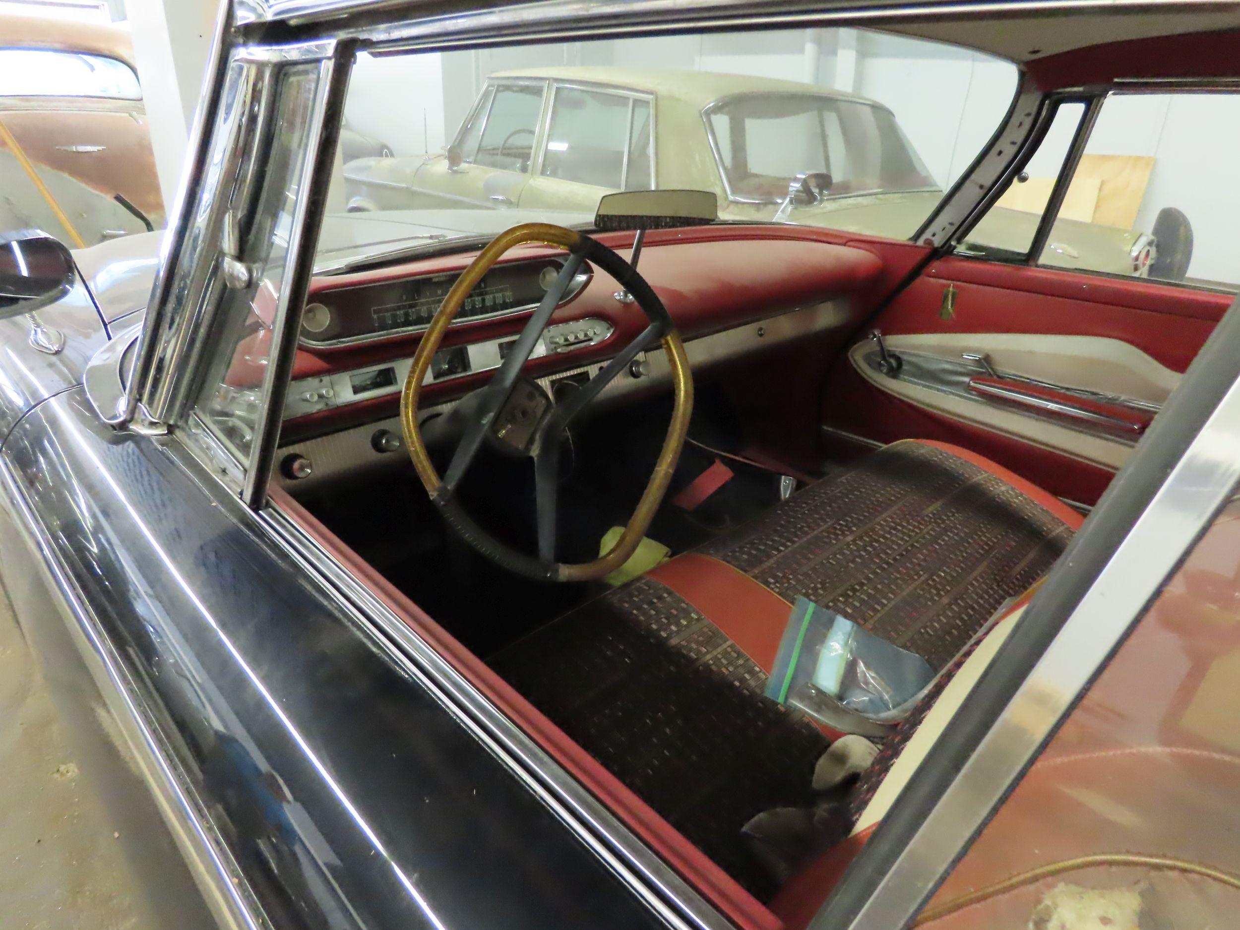 1960 Plymouth Fury 4dr HT