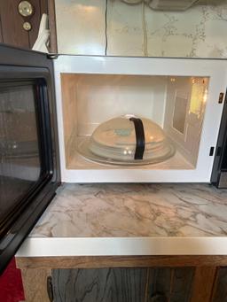 microwave kitchen