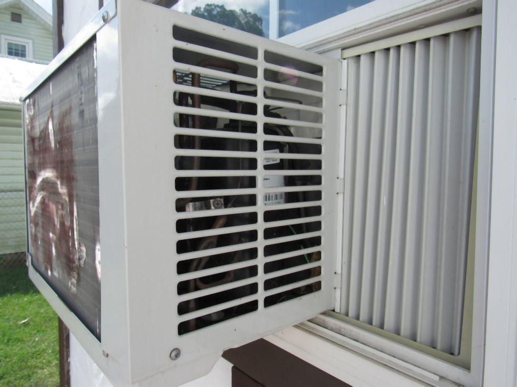 Window unit AC