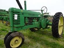 JD B TRACTOR