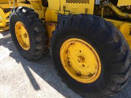 Champion 710A Motor Grader, s/n 157-553-18942-88: Cab, Tip Control, No Brak