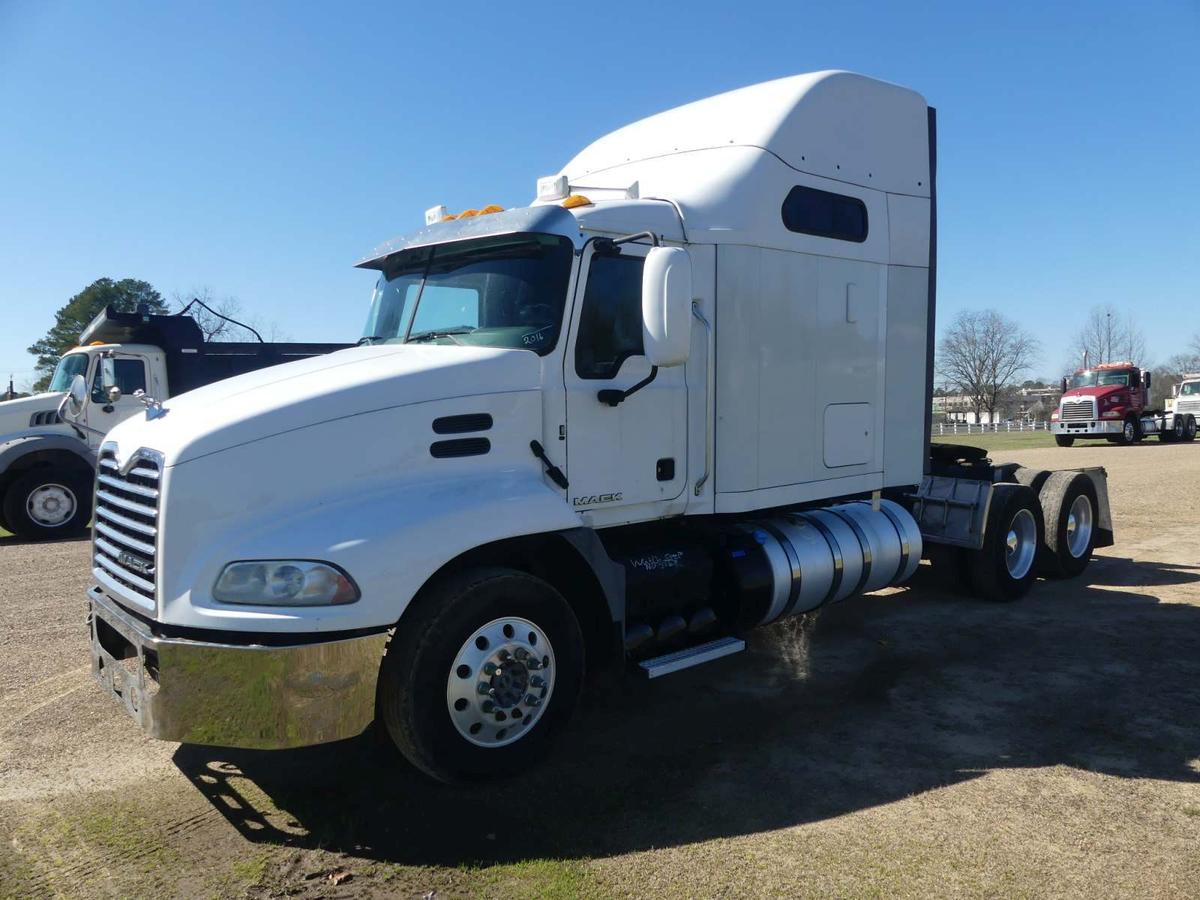 2016 Mack CXU613 Truck Tractor, s/n 1M1AW09Y2GM055189: T/A, Sleeper, Mack M