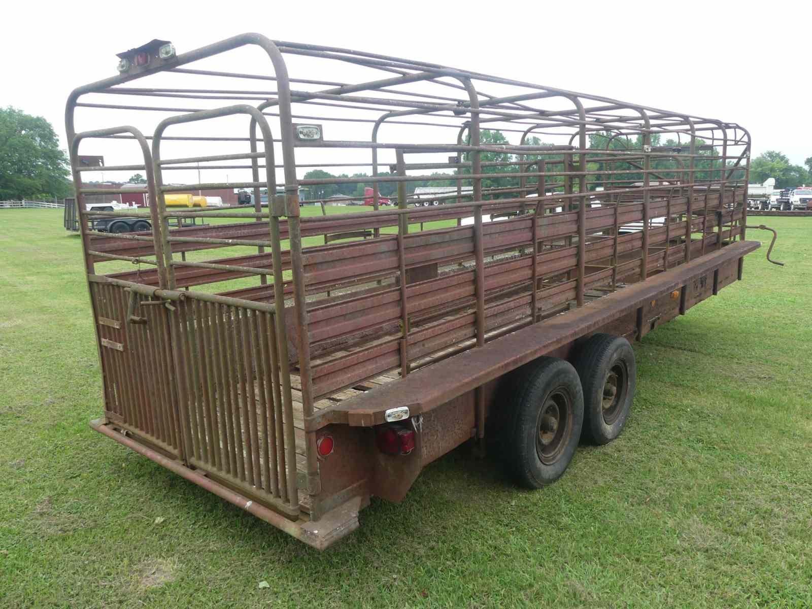 Gooseneck Trailers 24' Gooseneck Livestock Trailer, s/n 4895 (No Title - Bi