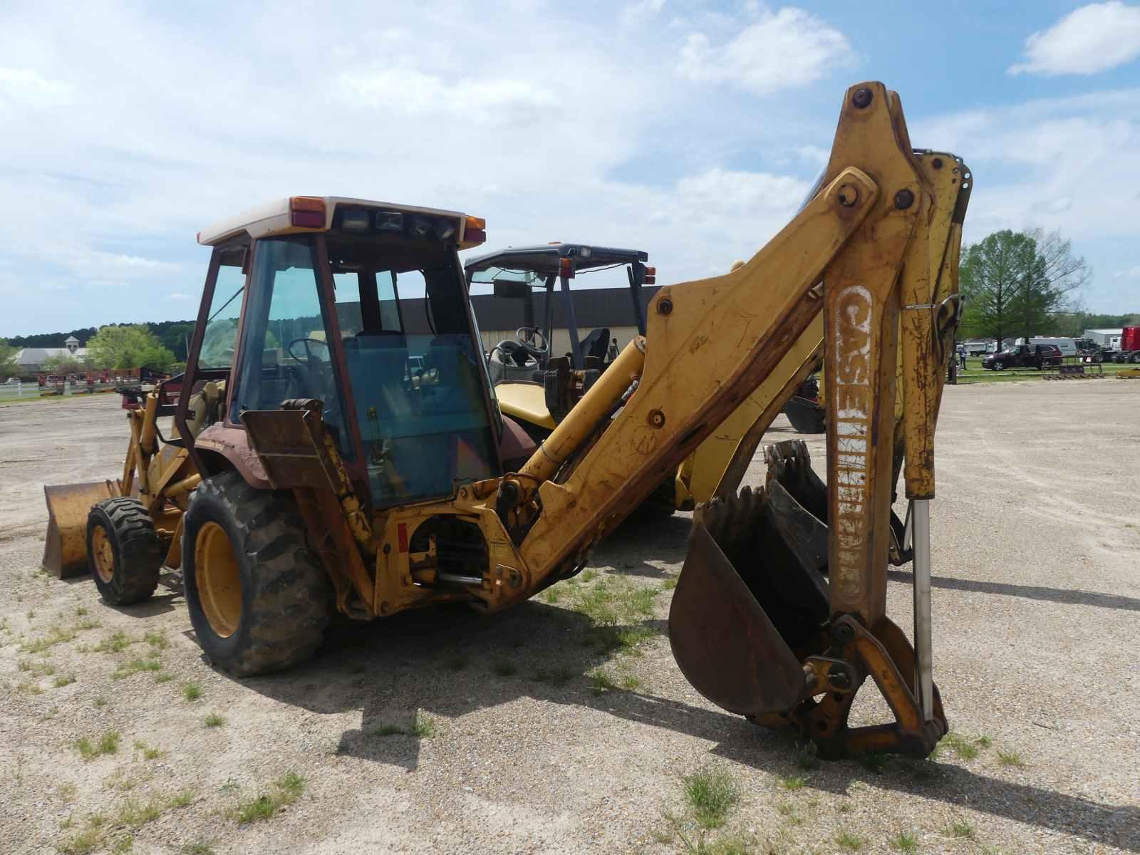 Case 580K Loader Backhoe, s/n JJG0018481: Meter Shows 9520 hrs