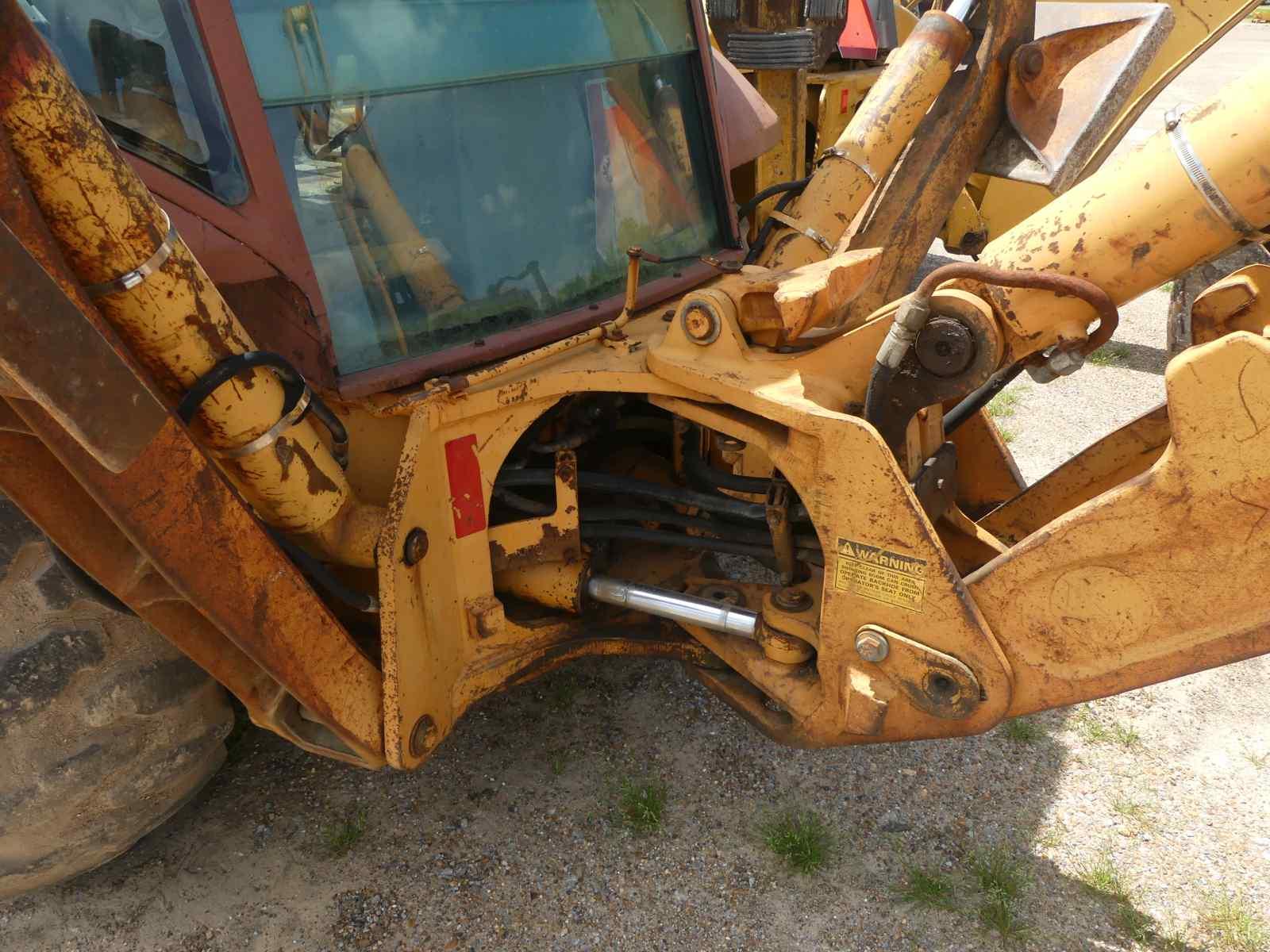 Case 580K Loader Backhoe, s/n JJG0018481: Meter Shows 9520 hrs