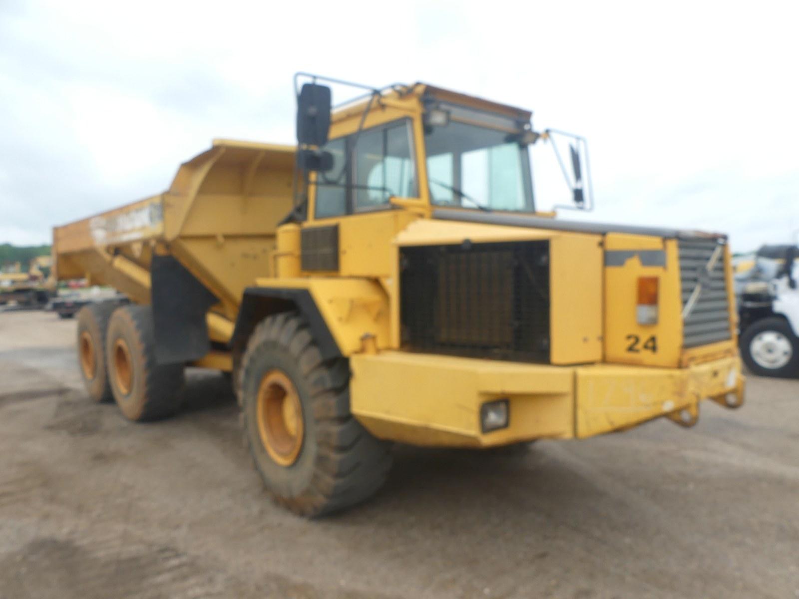 2000 Volvo A30C Off Road Dump Truck, s/n A30CV60362: Encl. Cab, 23.5R25 Tir