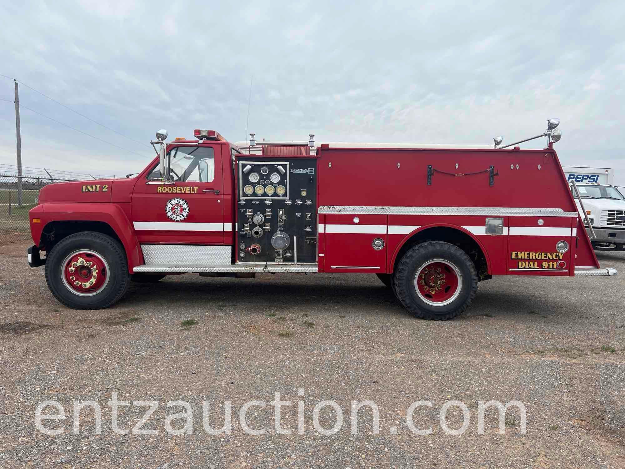 1981 FORD F700 FIRE ENGINE, V8, PROPANE, 5 SPEED