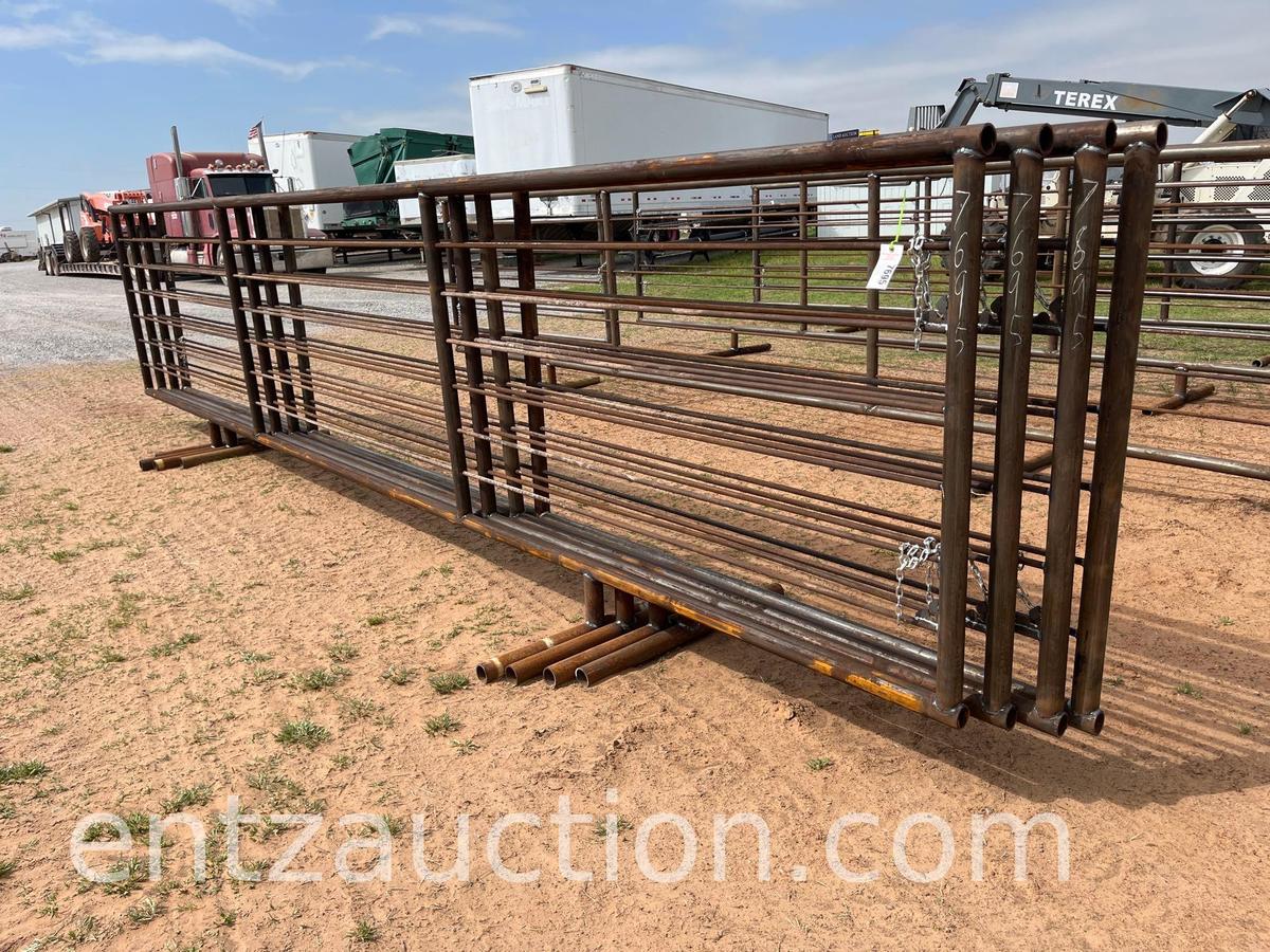 5' X 24' FREESTANDING PANELS, 2 5/8" PIPE,