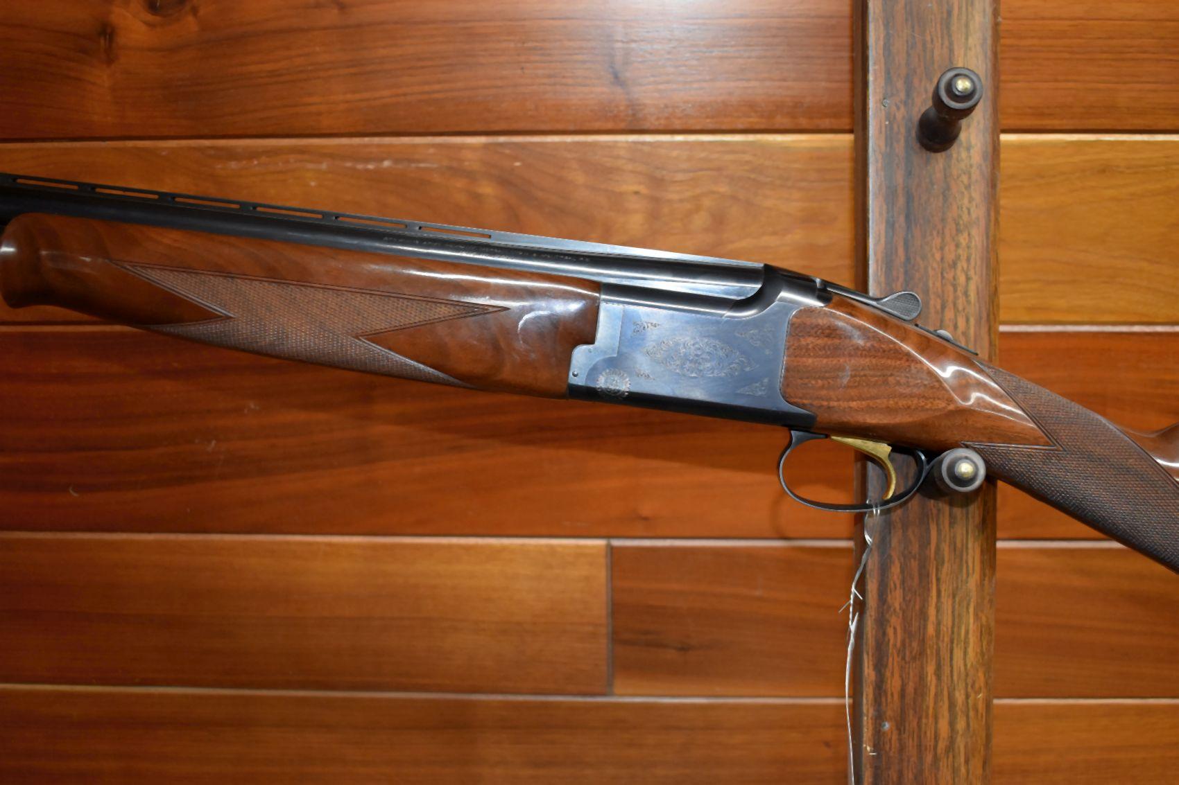 Browning Citori Superlight, 12 Gauge, Over Under, 2 3/4'', 28'' Barrel, Vented Rib, Gold Trigger, Si