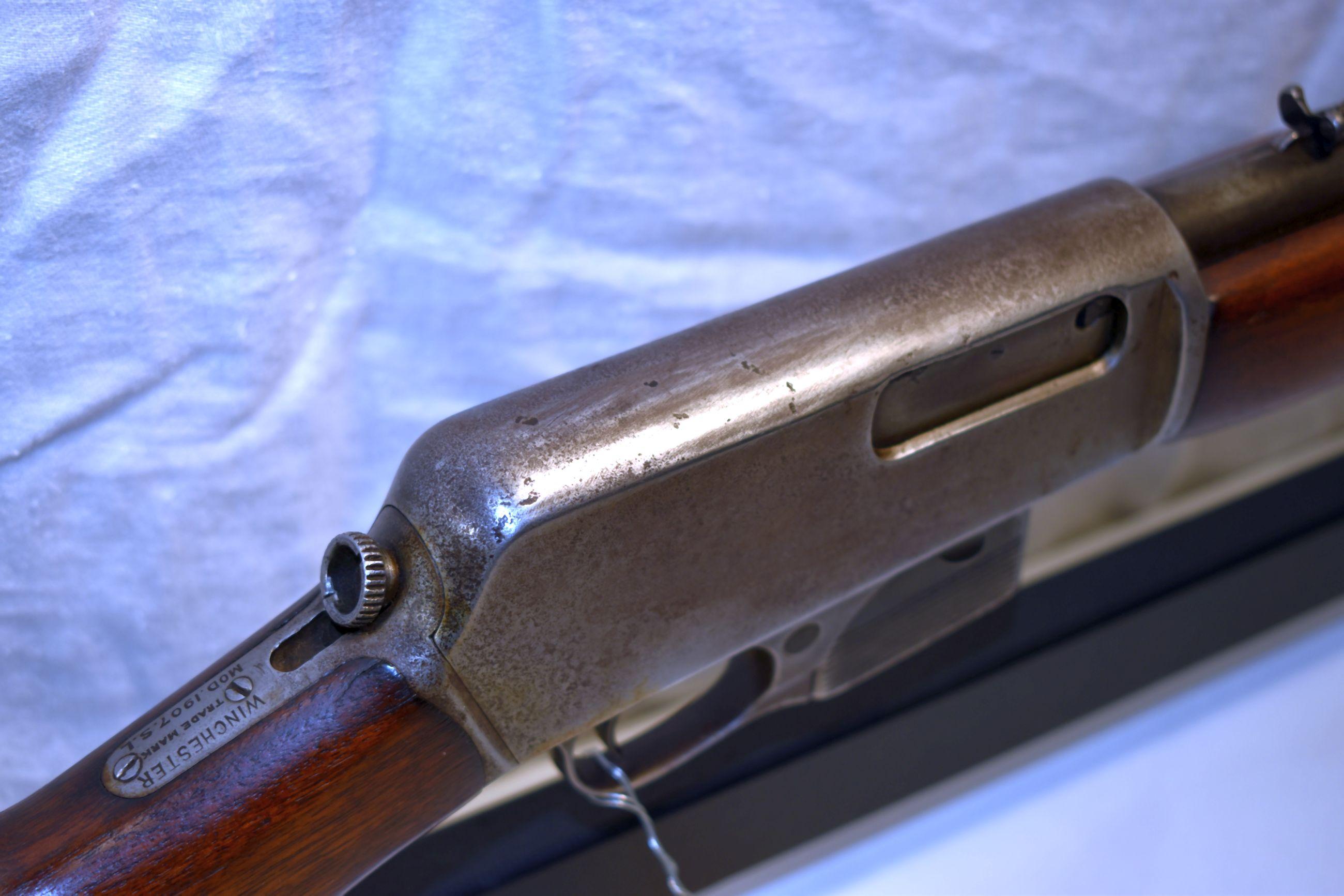 Winchester Model 1907 S.L. Semi Auto Rifle, 351 Cal., Magazine, SN: 19656, 20" Round Barrel