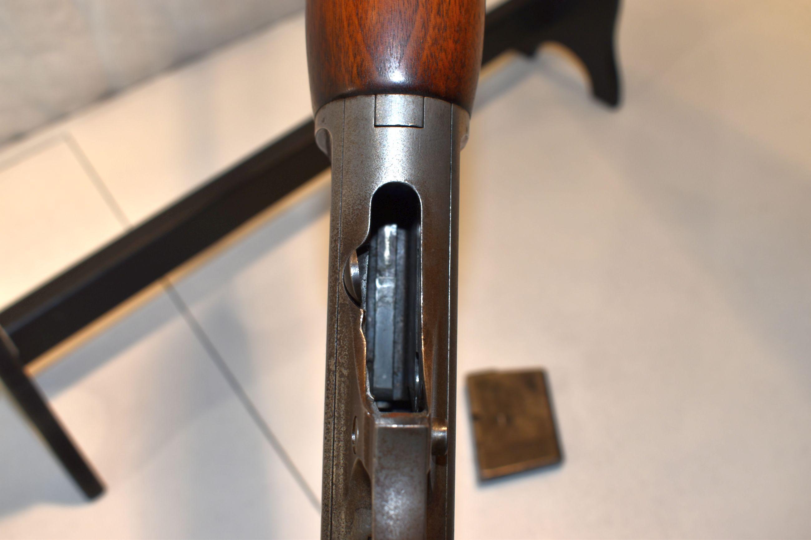 Winchester Model 1907 S.L. Semi Auto Rifle, 351 Cal., Magazine, SN: 19656, 20" Round Barrel