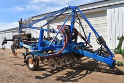 DMI 527 Ripper Setup With Hydro Engineering Manure Drag Line System, 5 Shank Injector,