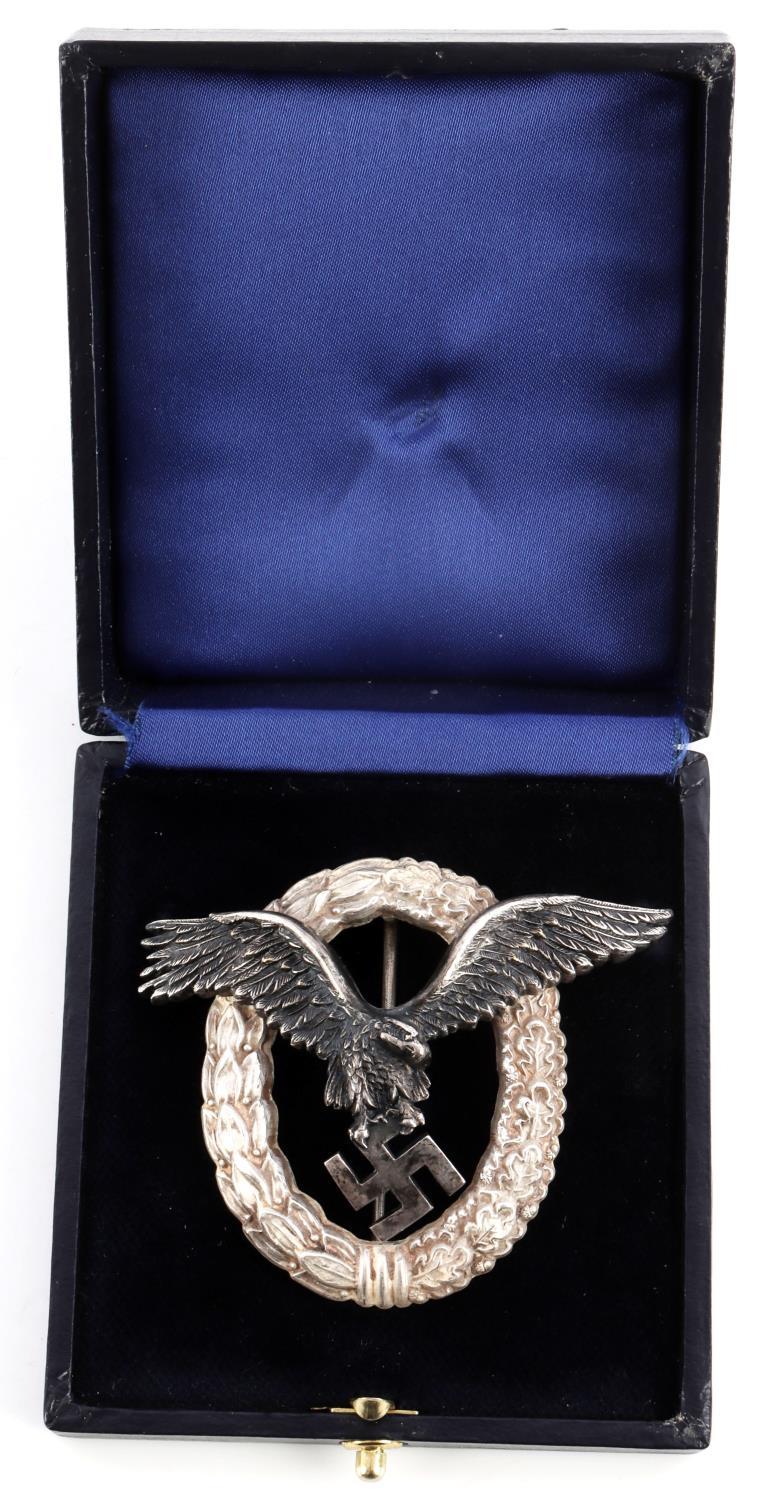 WWII GERMAN LUFTWAFFE CASED PILOT BADGE