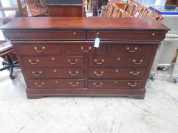 MODERN DRESSER  68 X 18 X 44