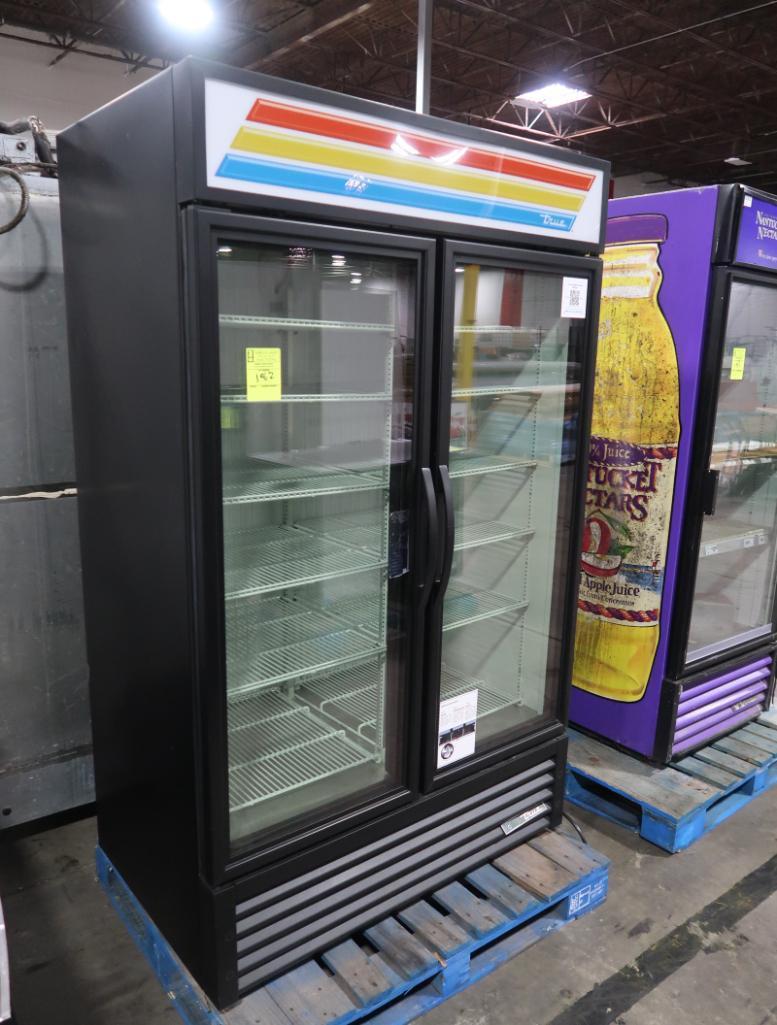 True 2-glass door freezer merchandiser