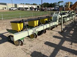 John Deere MaxEmerge 2 Planter