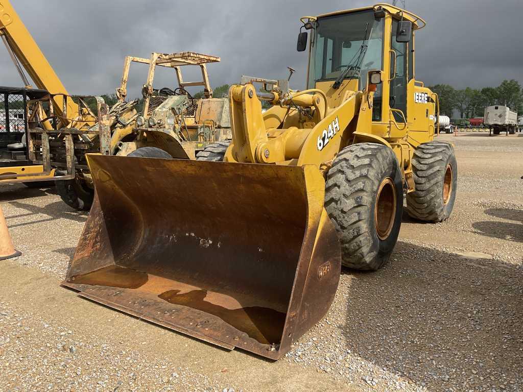 John Deere 624H Wheel Loader