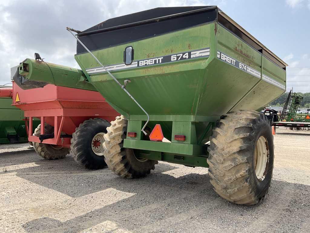 Brent 674 Grain Cart