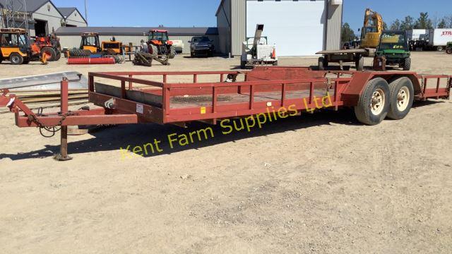 24' TANDEM TRAILER WITH TIE DOWN STRAPES