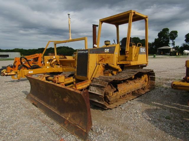 9302 D3C CAT DOZER 575 HOURS SHOWING