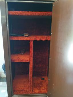 LARGE Gun Safe / 3 Shelf Safe W/ (16) Long Gun Safe