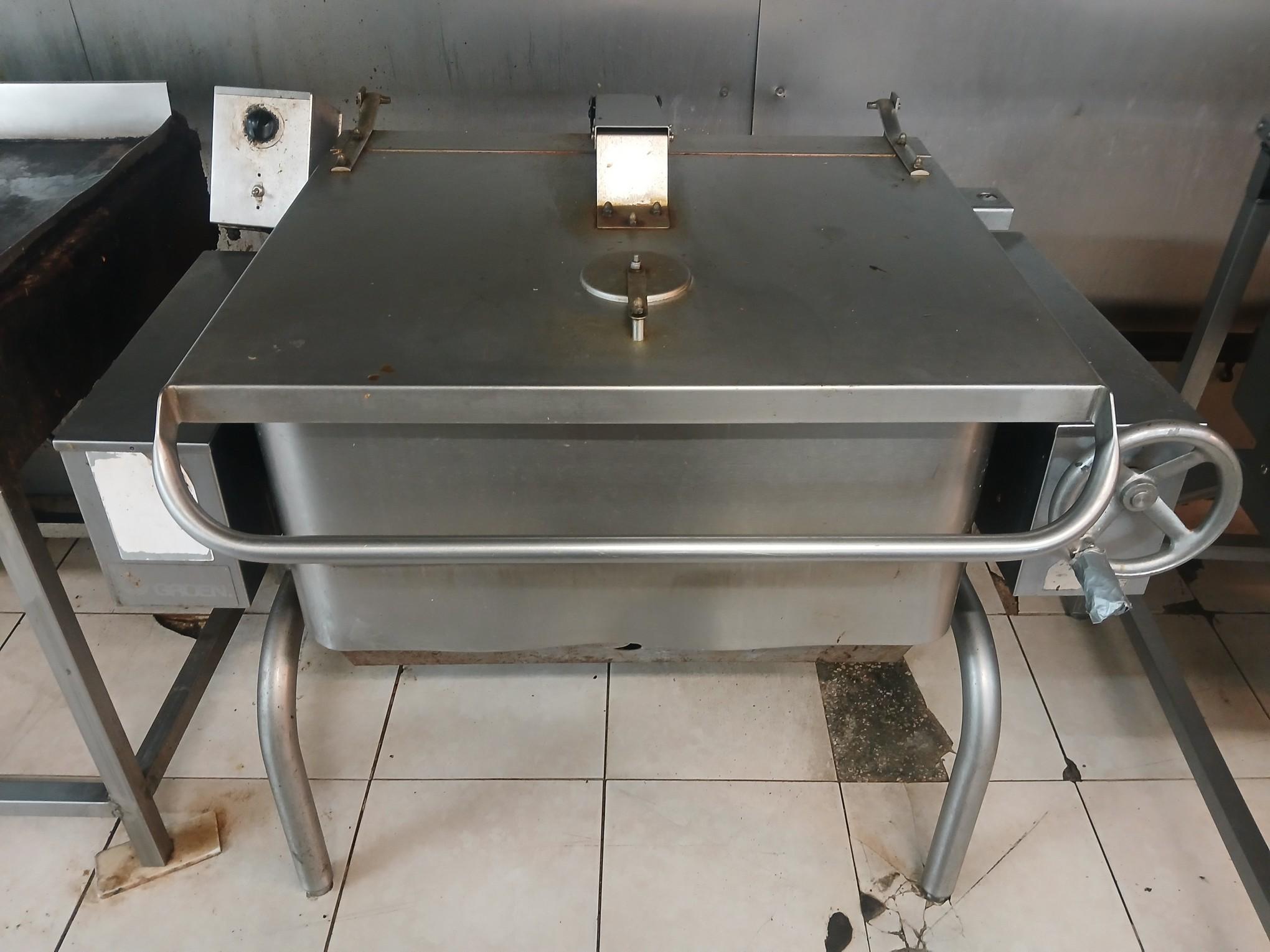 Stainless Steel 40 Qt Commercial Tilting Braising Kettle / Tilting Kettle - Gas Fired