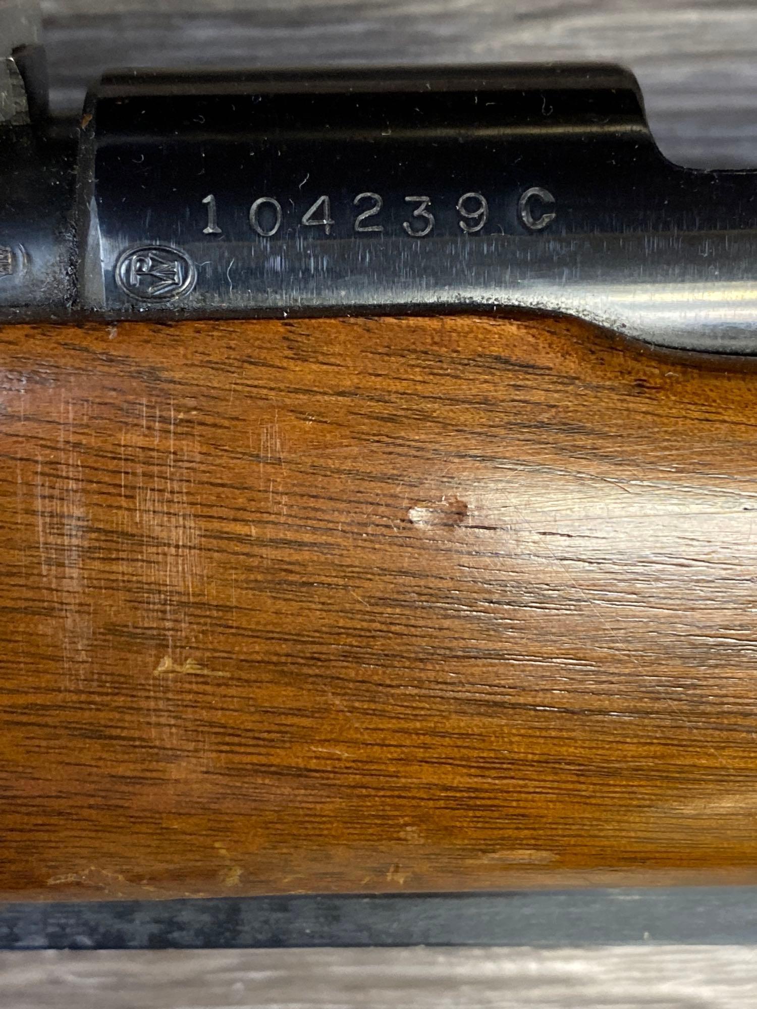 WINCHESTER MODEL 52 .22 LR CAL. SINGLE-SHOT BOLT-ACTION RIFLE W/J. UNERTL SCOPE (CIRCA 1961).