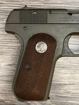 WWII-ERA COLT US PROPERTY MARKED MODEL 1903 SEMI-AUTO PISTOL .32 ACP PARKERIZED W/BOX (CIRCA 1944).