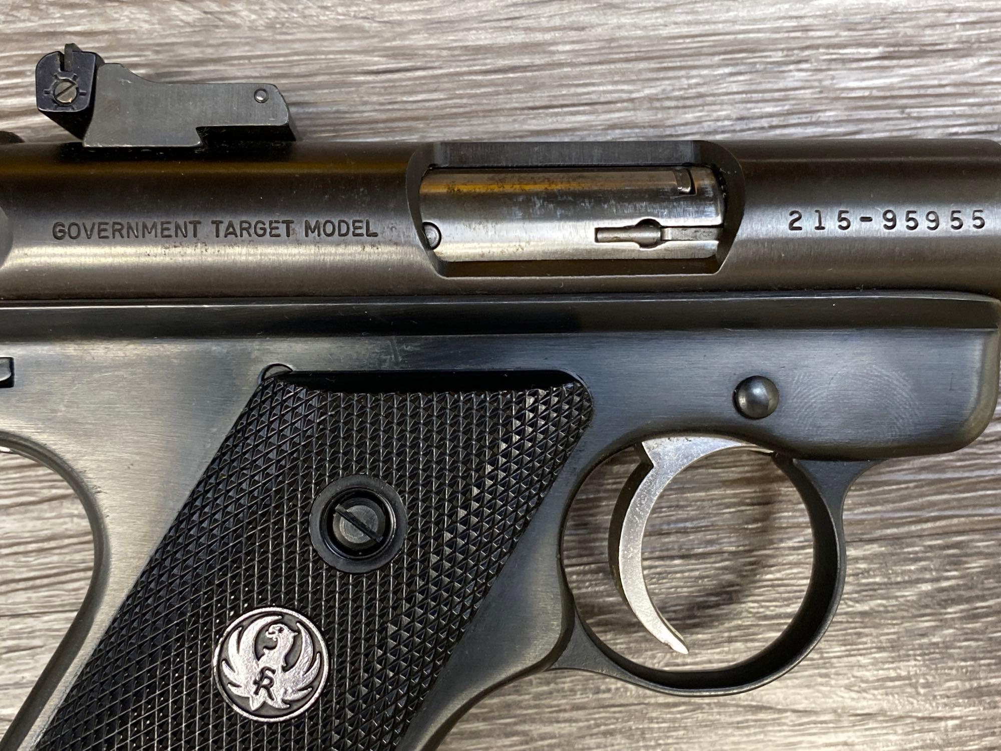 RUGER MK II GOVERNMENT TARGET MODEL .22 LR SEMI-AUTO PISTOL