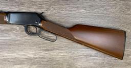 WINCHESTER MODEL 9422 DELUXE .22 S, L OR LR LEVER ACTION RIFLE