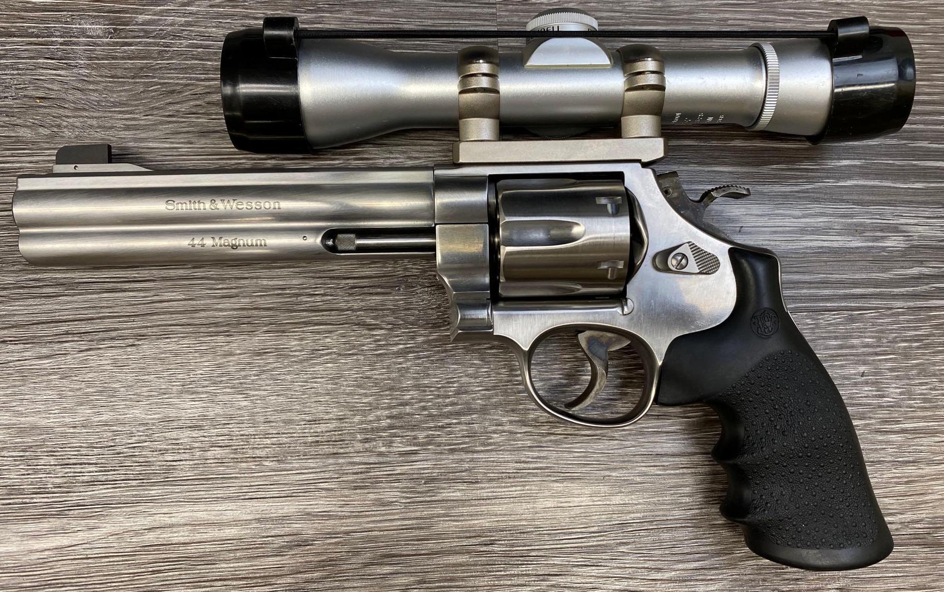 S&W MOD. 629-4 CLASSIC .44 MAG. CAL. STAINLESS STEEL DA REVOLVER W/S&W HARDCASE/DOCS/BUSHNELL SCOPE.