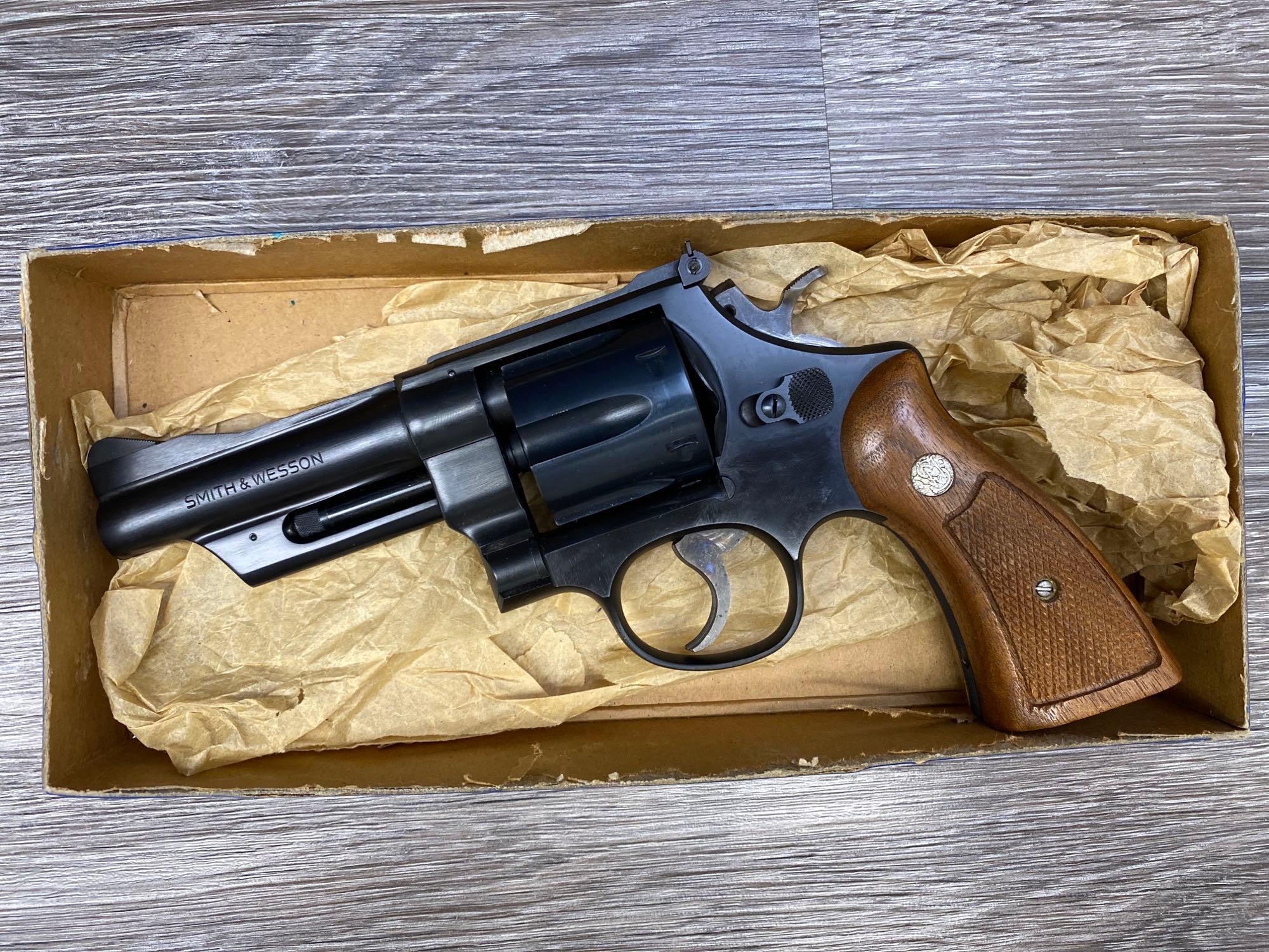 S&W HIGHWAY PATROLMAN MODEL 28-2 DA REVOLVER IN FACTORY BOX