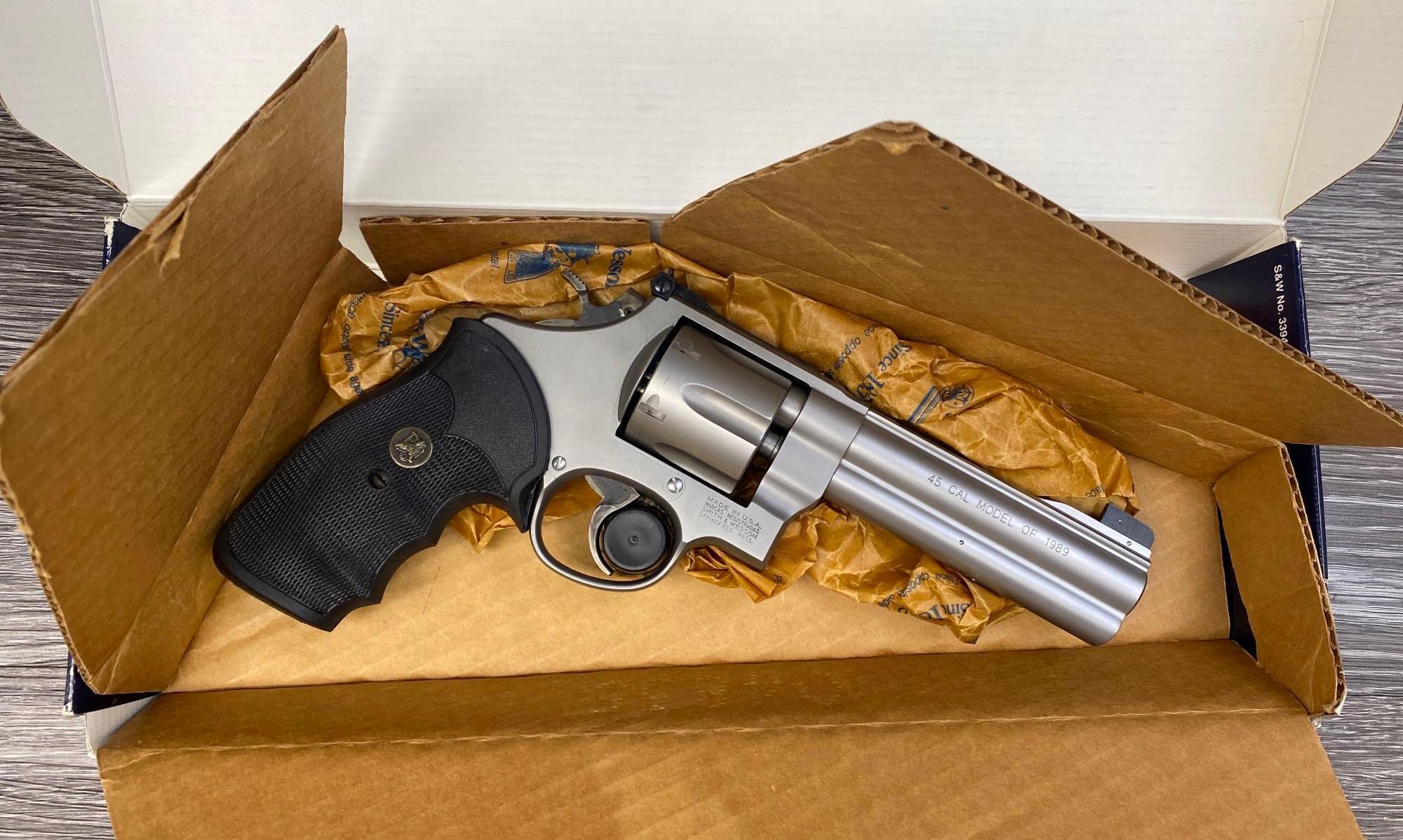 S&W MOD. OF 1989/625-4 .45 ACP CAL. DA STAINLESS REVOLVER/FACTORY BOX