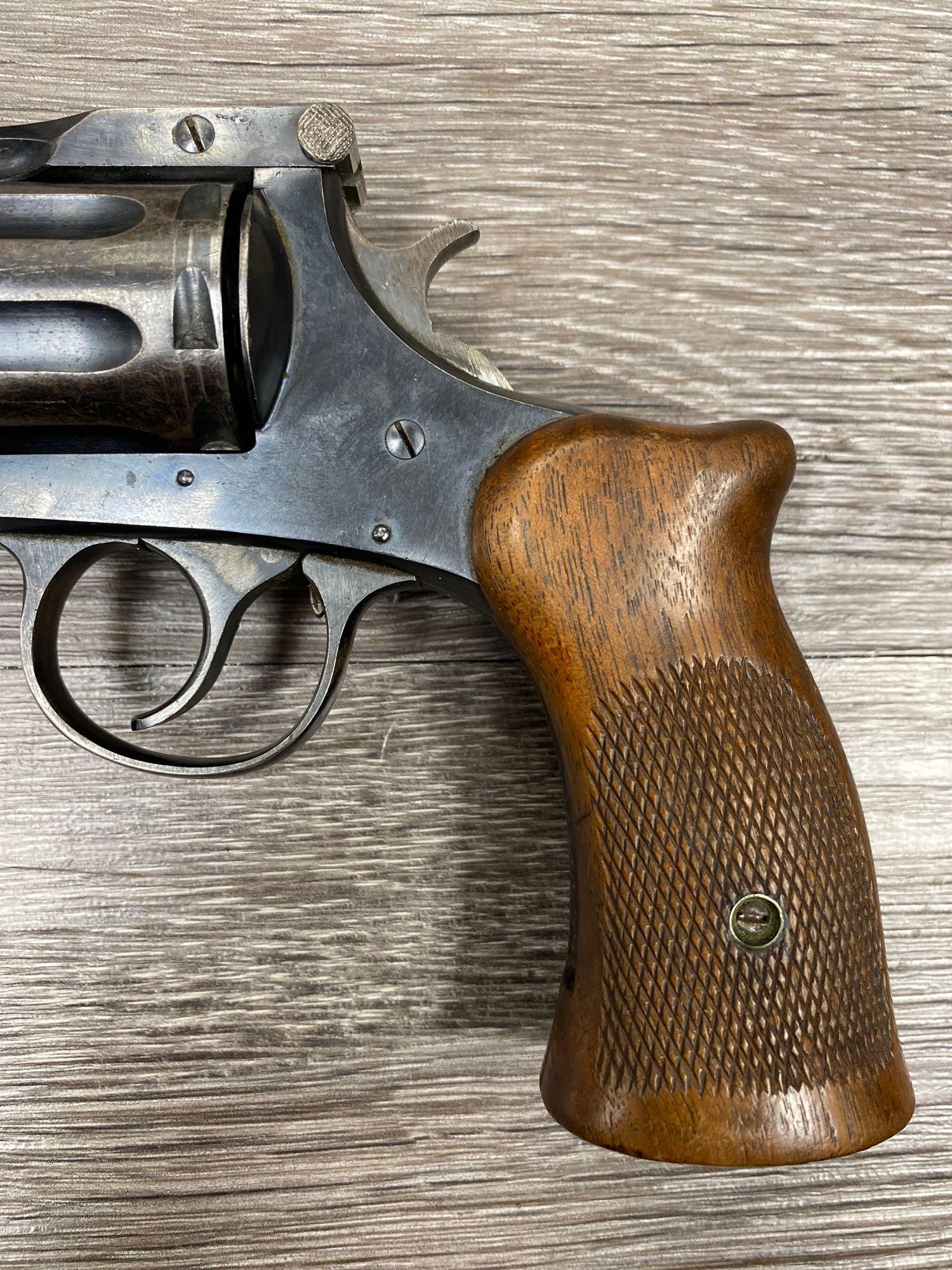 HARRINGTON & RICHARDSON .22 SPECIAL DOUBLE-ACTION REVOLVER