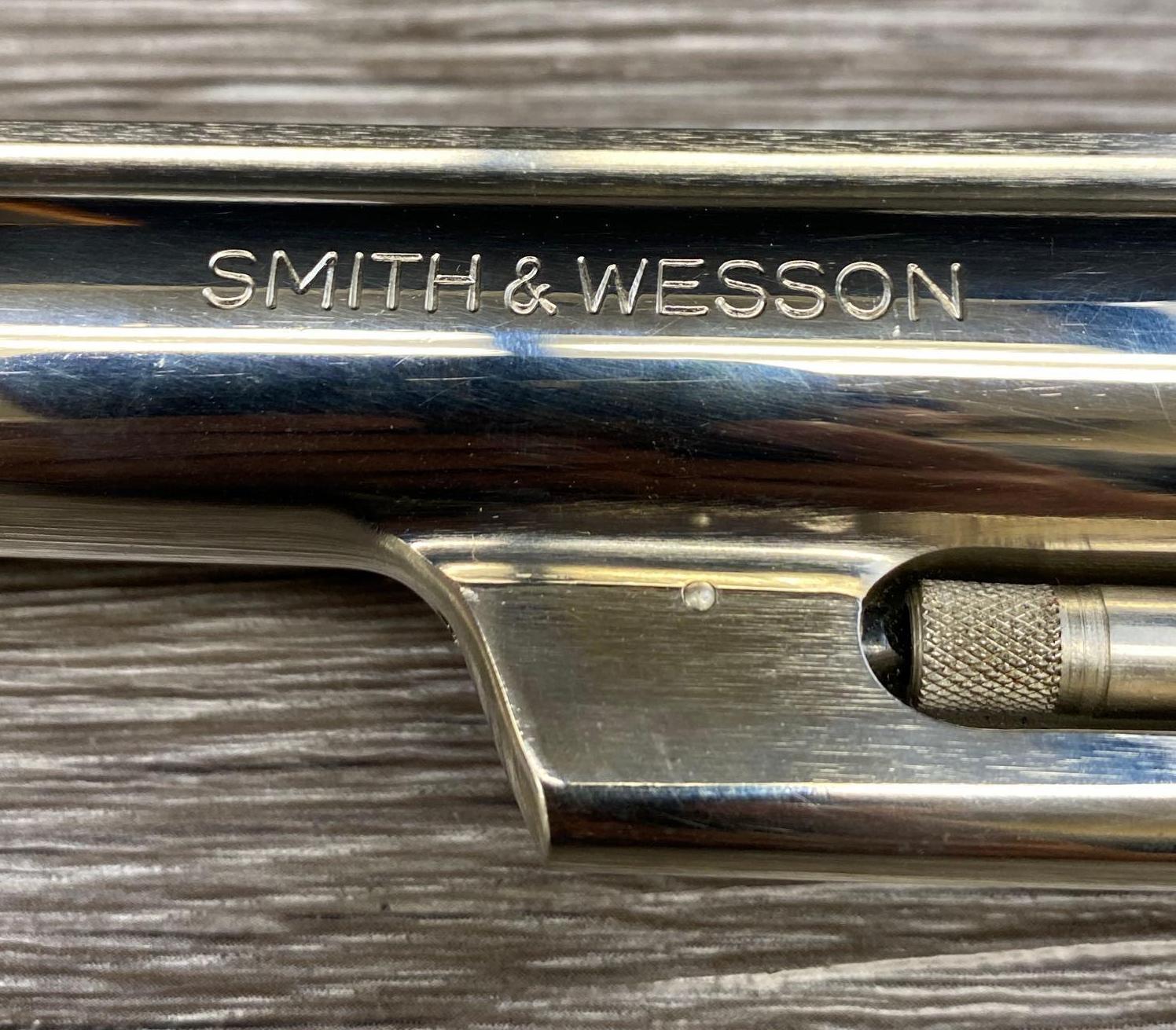 SMITH & WESSON MODEL 29-3 .44 MAG. CALIBER DA REVOLVER IN FACTORY WOOD CASE/CLEANING KIT/SCREWDRIVER