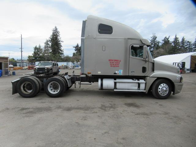 2004 FREIGHTLINER CENTURY CLASS S/T TANDEM AXLE SLEEPER CAB