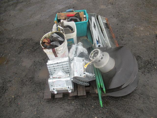 APPROX (35) CEMENT FOUNDATION PLATES, & ASSORTED CONCRETE/CEMENT HAND TOOLS