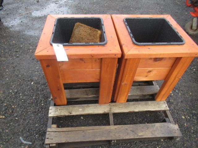 (2) 20'' X 20'' 1-POT CEDAR PLANTER BOXES (UNUSED)