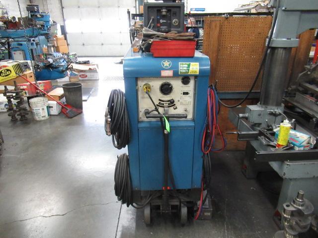 MILLER 330A/BP AC/DC GAS TUNGSTEN-ARC WELDING POWERSOURCE & MILLER COOLMATE 3, *GAS BOTTLE NOT