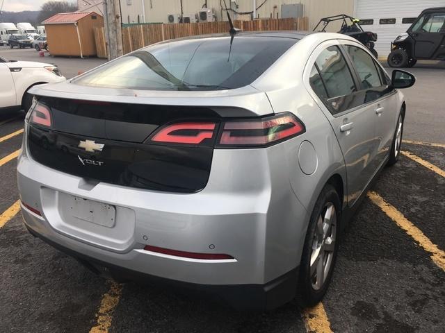 2011 Chevro Volt