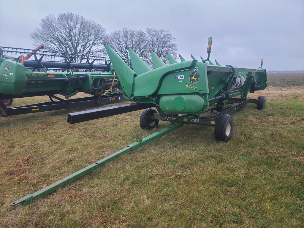 John Deere 608C 8-Row Corn Header