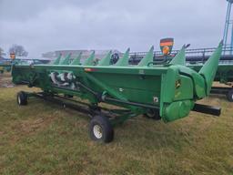 John Deere 608C 8-Row Corn Header