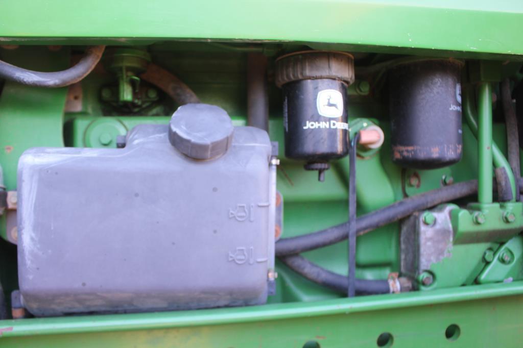 John Deere 7610 MFWD Cab Tractor