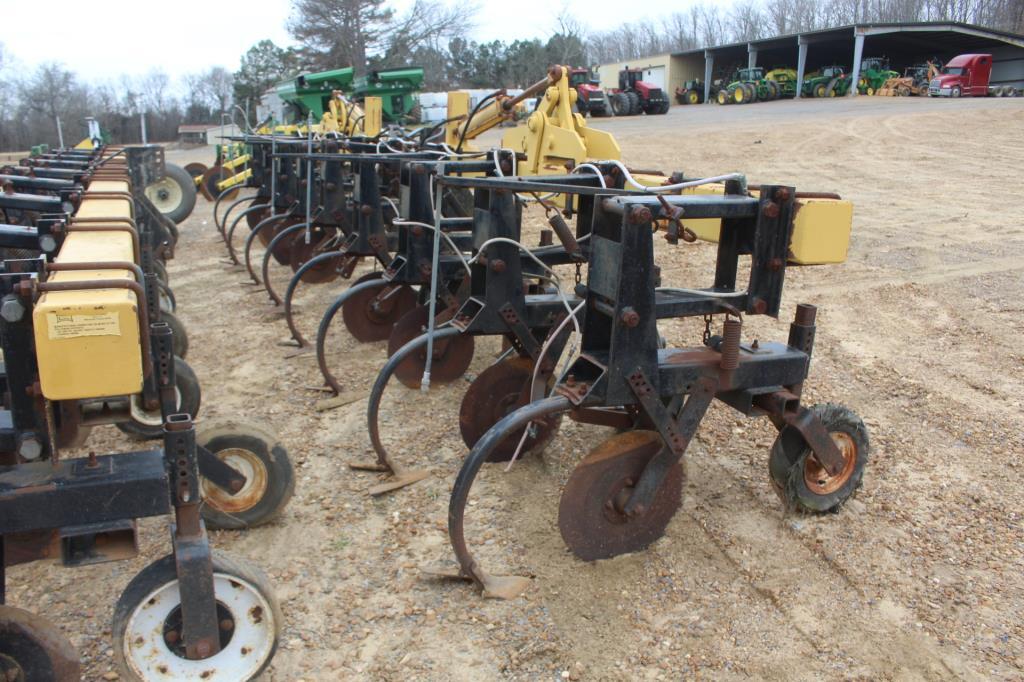 8-Row 3pt Row Cultivator